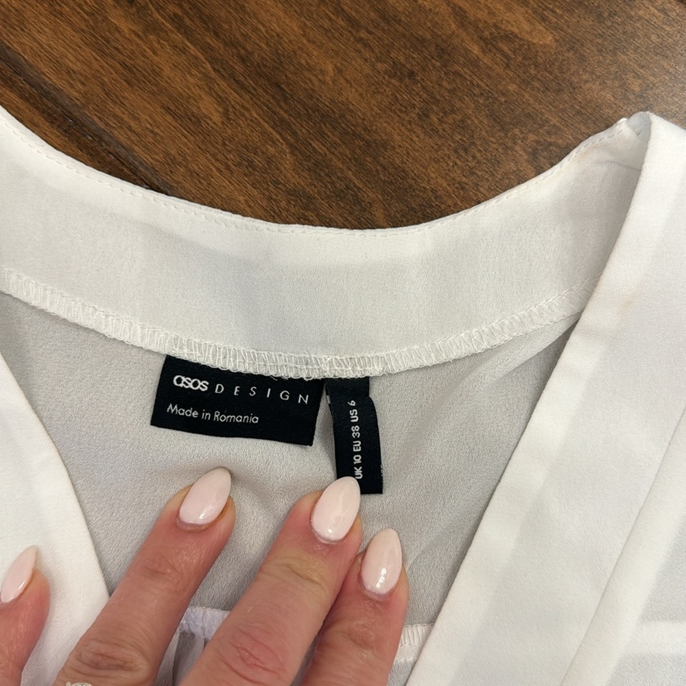 NWOT blouse - Picture 2 of 3